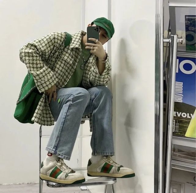 lv鞋贵还是aj贵,lv和aj哪个值得买