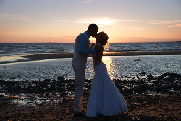 怎样可以走出失恋,如何早日走出失恋的痛苦