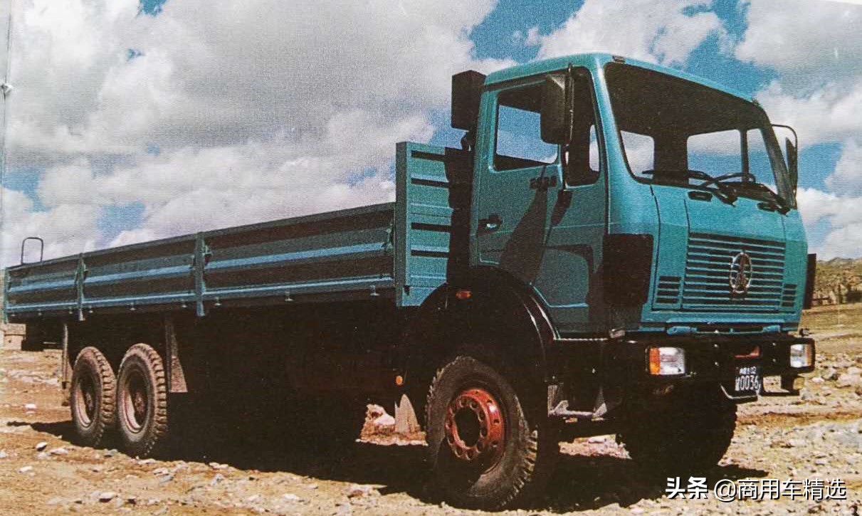 国产奔驰重卡什么样子,奔驰重卡历史
