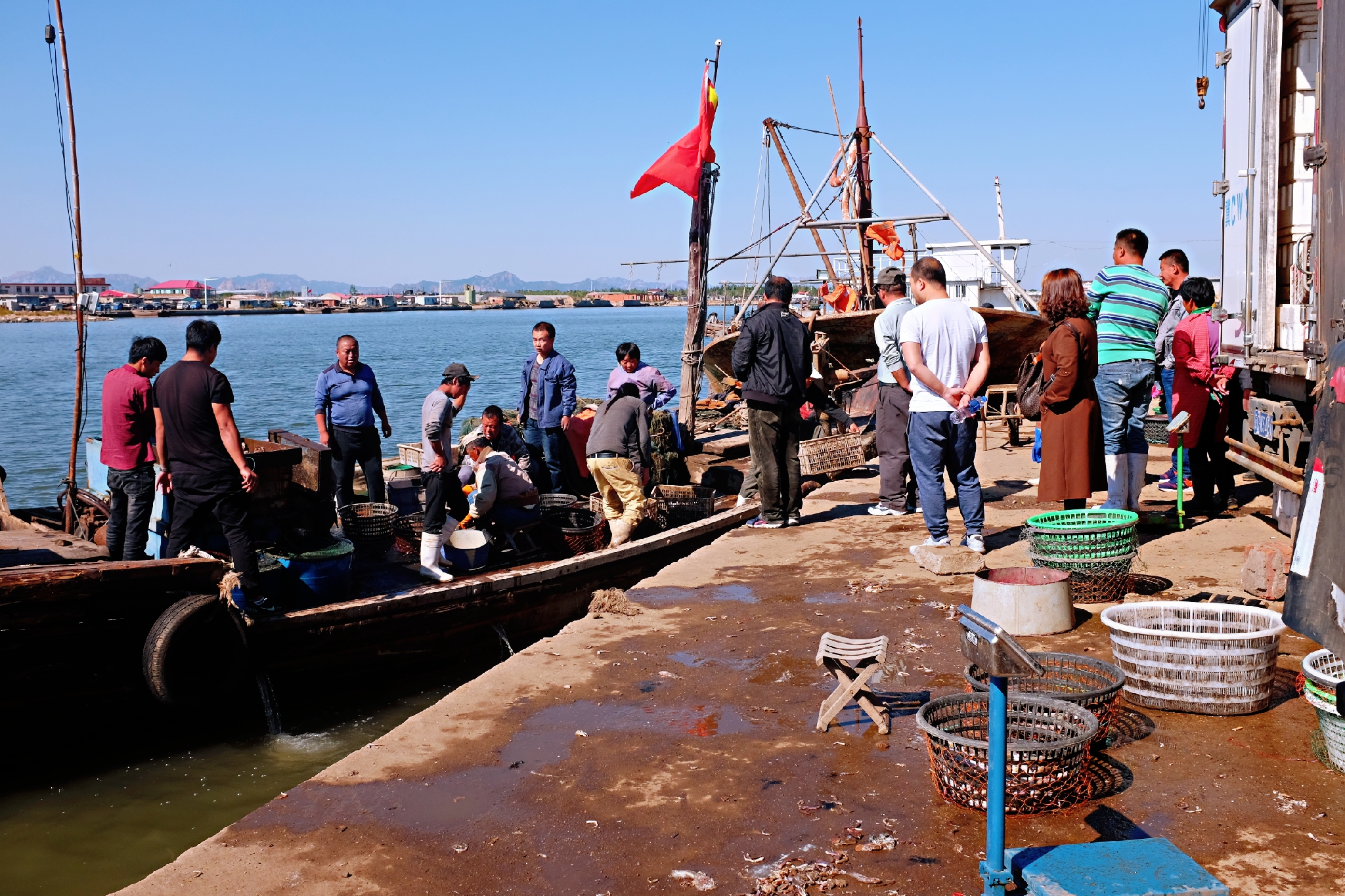 到了北戴河之后怎么去海滨浴场,北戴河怪楼奇园景区今天可以玩吗