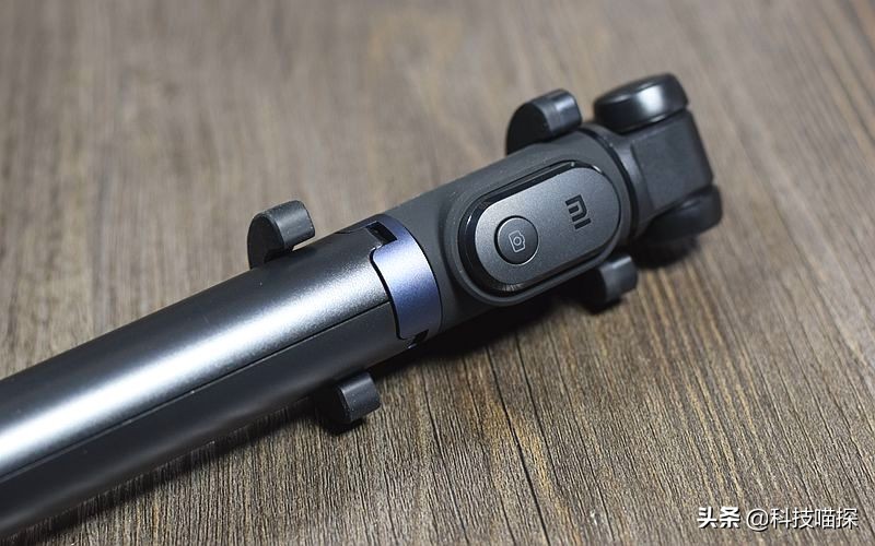 小米支架式自拍杆如何操作,自拍杆效果图