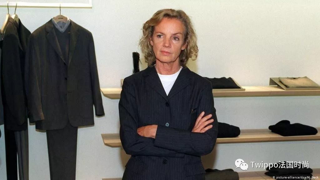 优衣库日本被疯抢,优衣库被哄抢完整版