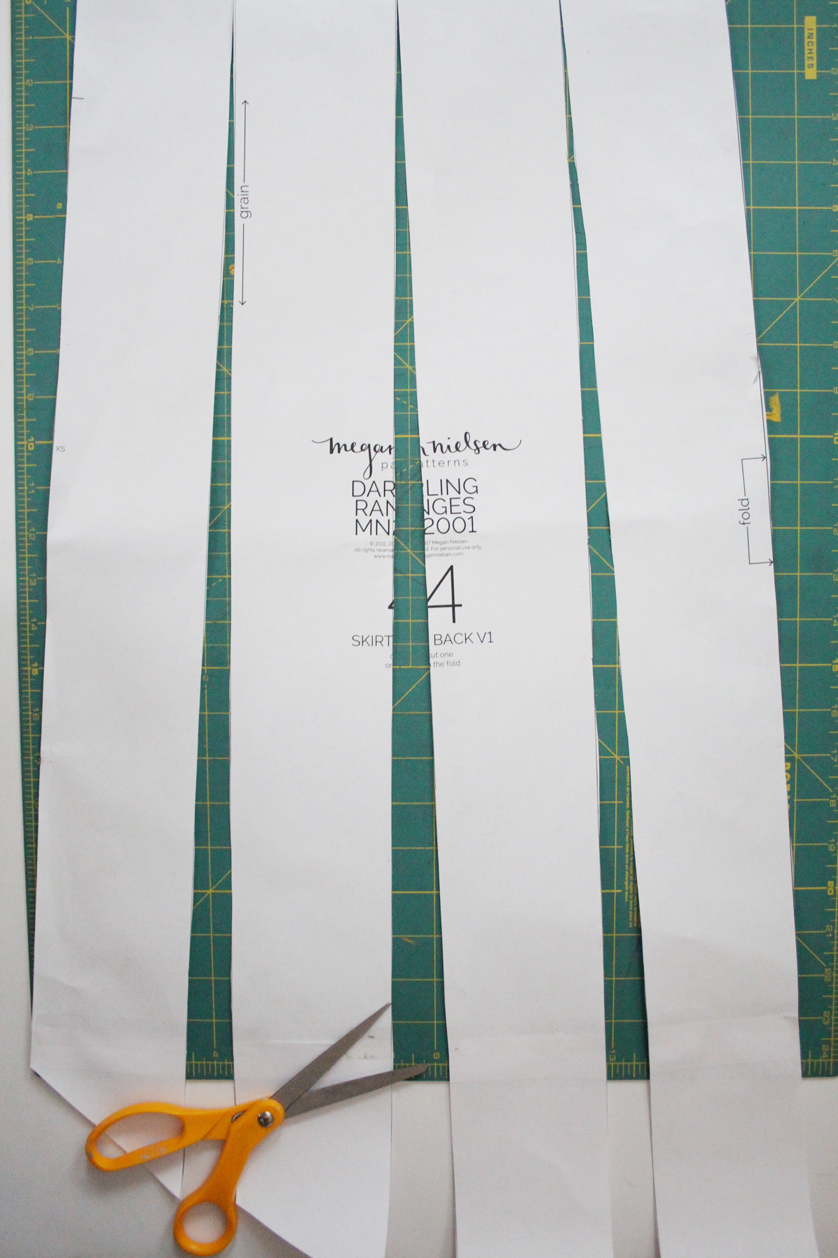 资深裁缝匠教你绘制连衣裙下摆裁剪图，学会这个小技巧，轻松绘制