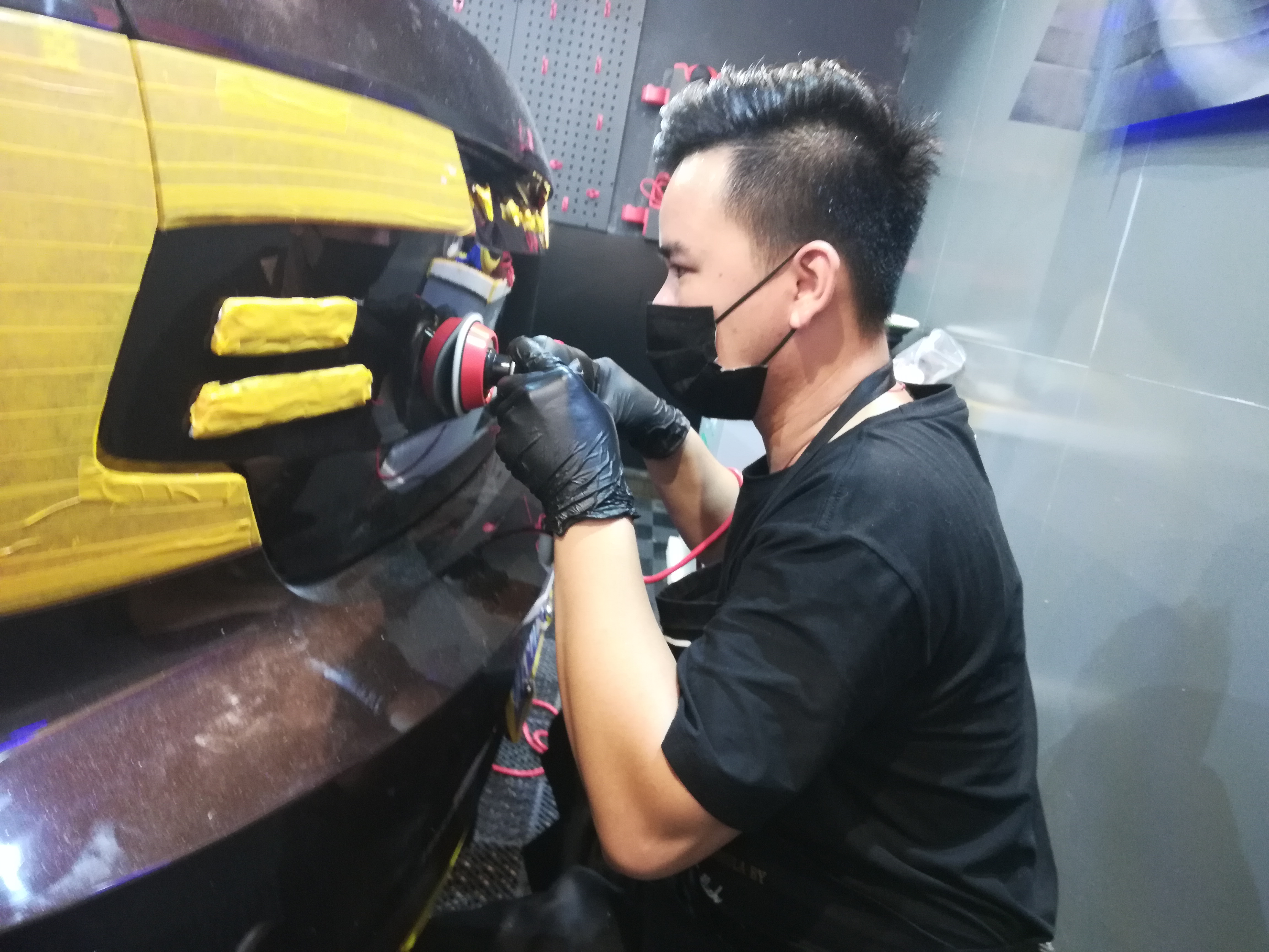 汽车漆面抛光有什么优缺点,汽车漆面抛光越抛越白怎么回事