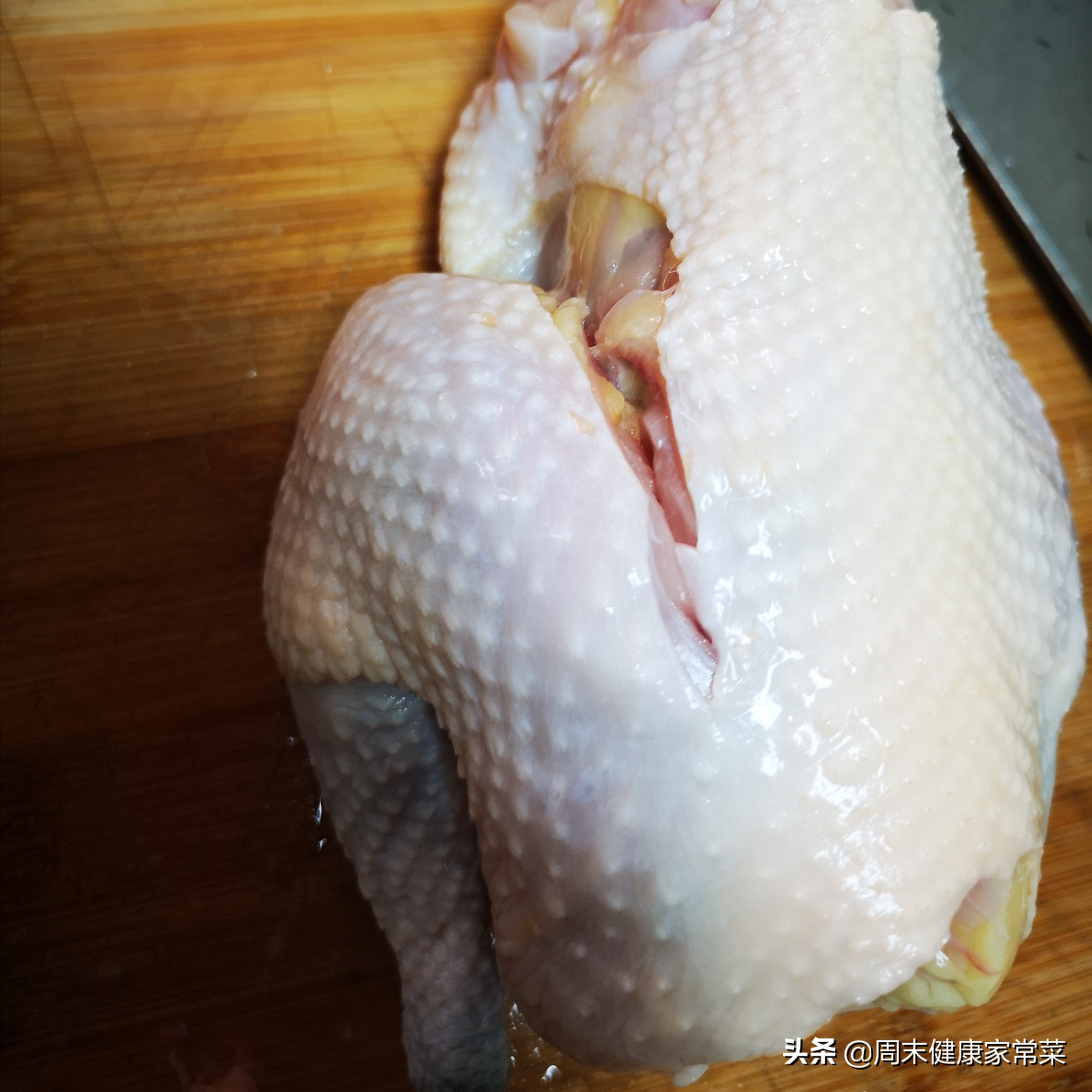 怎么把一只鸡完全脱骨,整只鸡如何完整脱骨