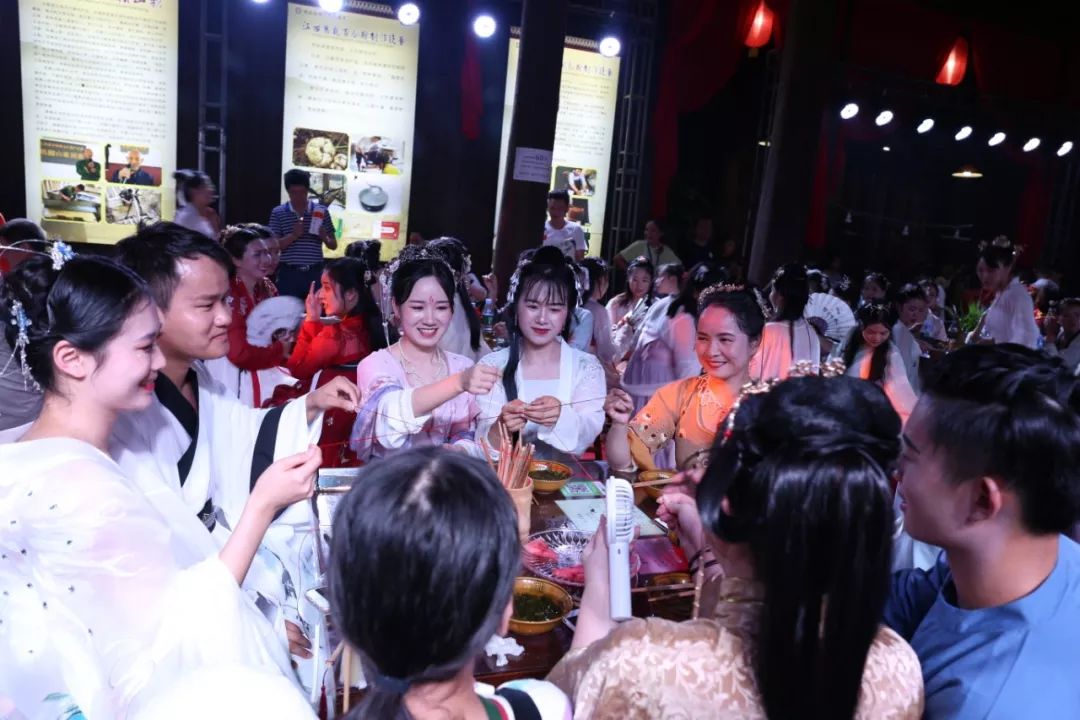 万载古城七夕直播,《七夕之夜》