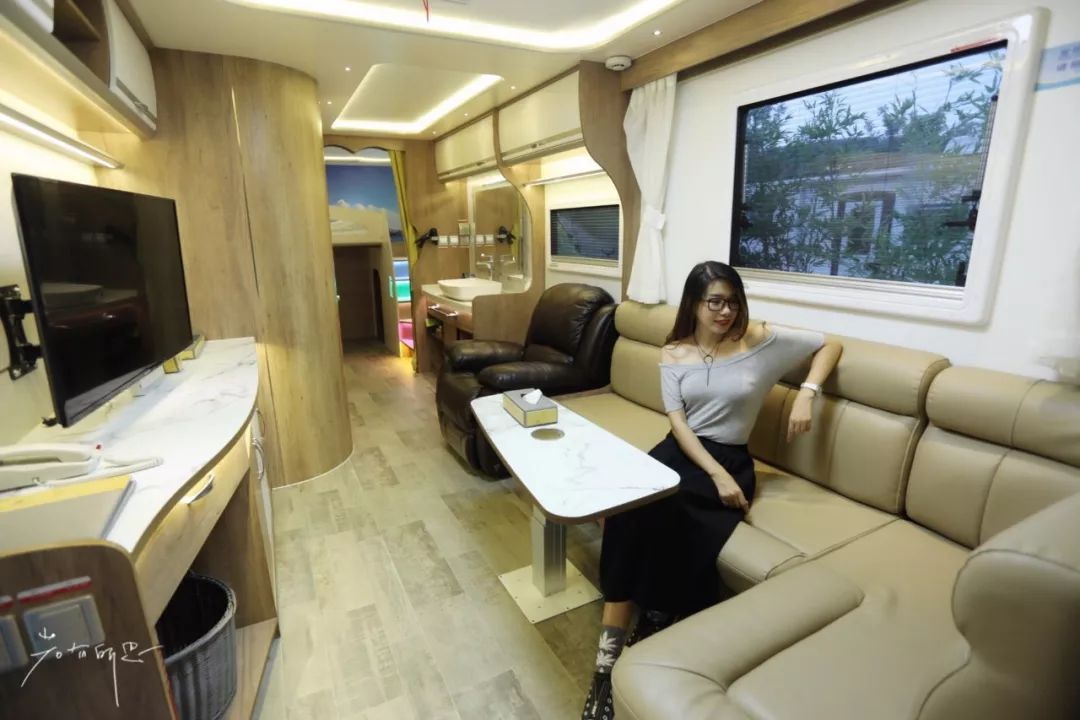 房车露营旅行推荐,自驾出游露营野炊房车营地