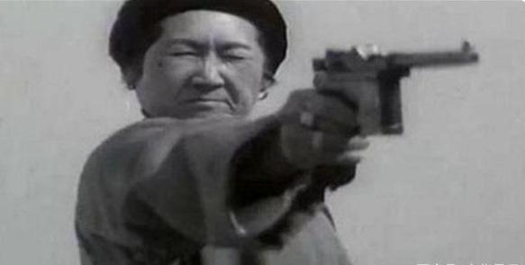 双枪老太婆赵洪文国儿子被谁杀的,真实的双枪老太婆赵洪文