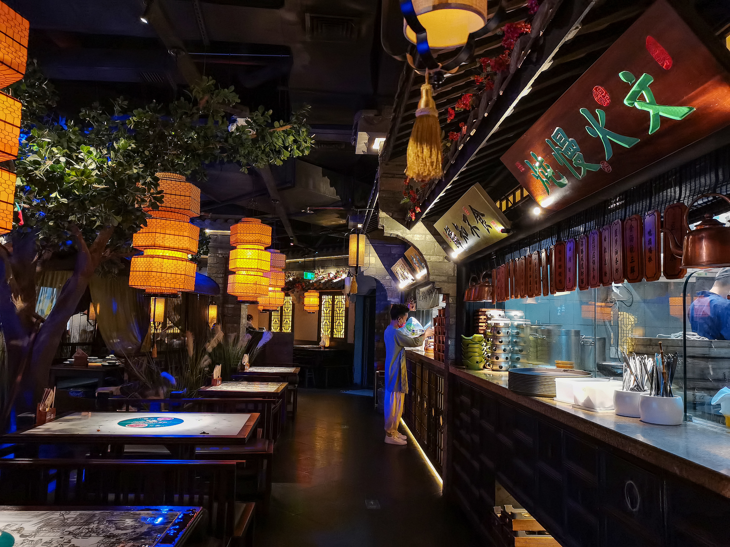 “初代网红”绿茶餐厅重启IPO,创始夫妇身价将超十亿