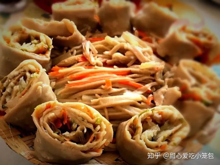 山药蛋和莜面栲栳栳,只有莜面栲栳栳还有个山药蛋