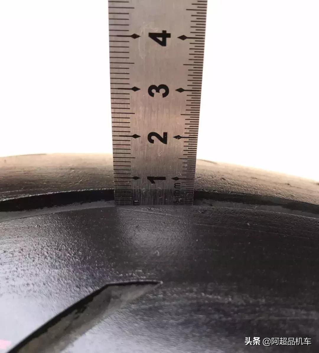 摩托车轮胎zr和r是什么意思,摩托轮胎r和zr什么区别