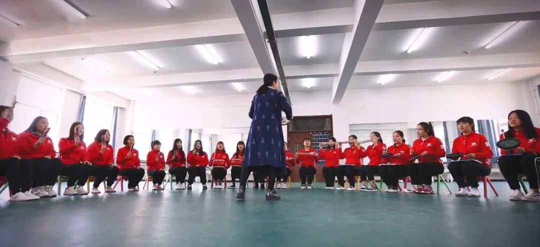 2021阜新高等专科学校中专招生,阜新高等专科学校2004年招生专业