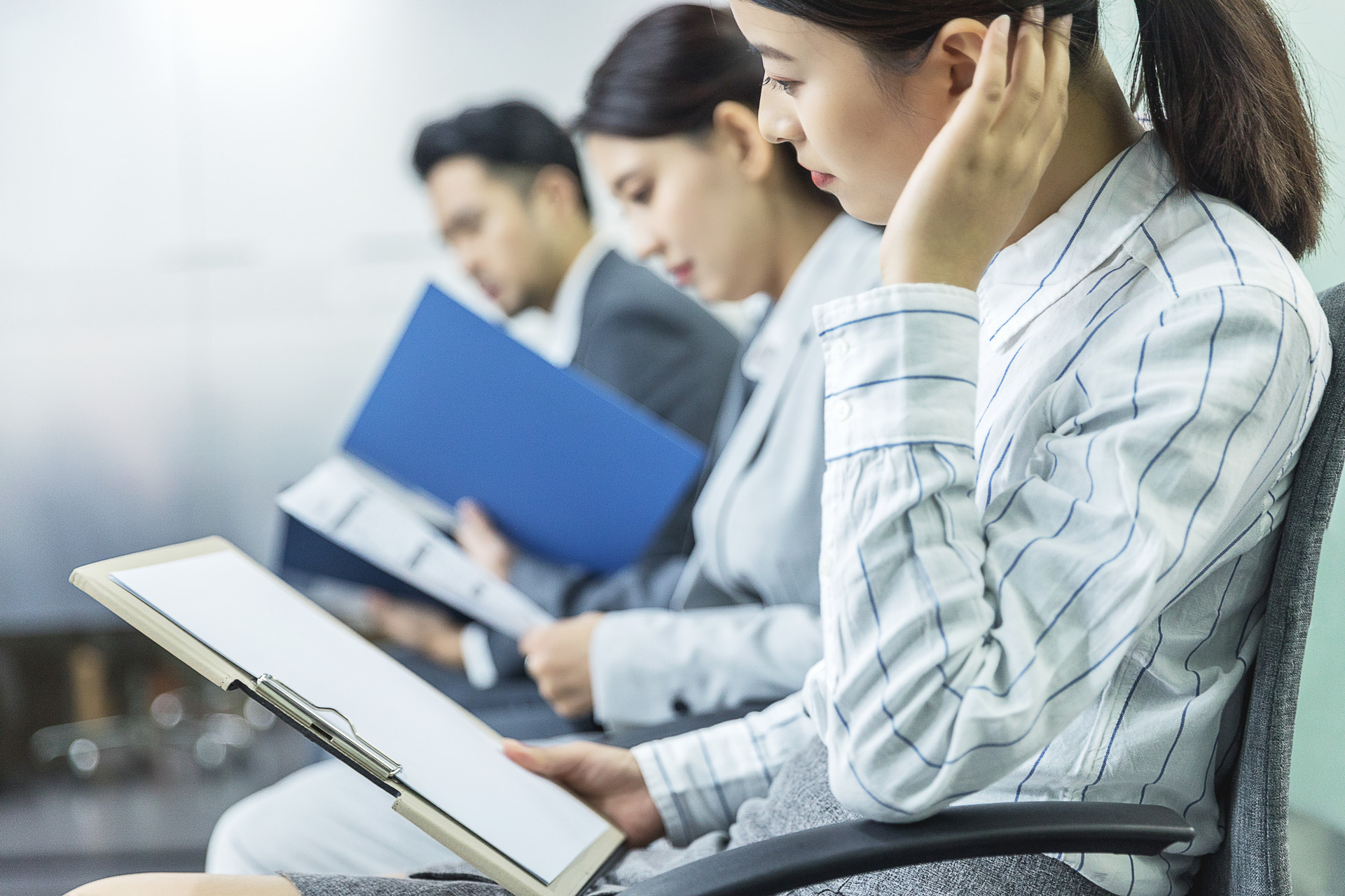 辞职信先给还是先跟领导说,离职先跟领导说话还是先找辞职信