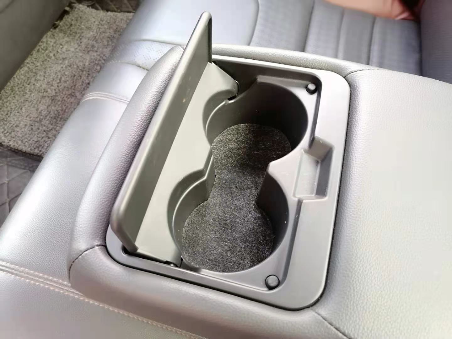 胖哥喜提星途,胖哥喜提爱车