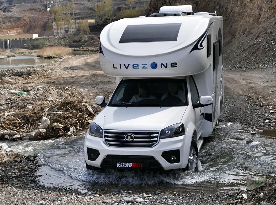 玩房车是这个疫情季最佳旅行方式 (房车出行和自驾出行)