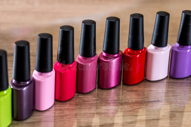 爱美甲的女孩子注意什么,爱美甲的女生注意事项