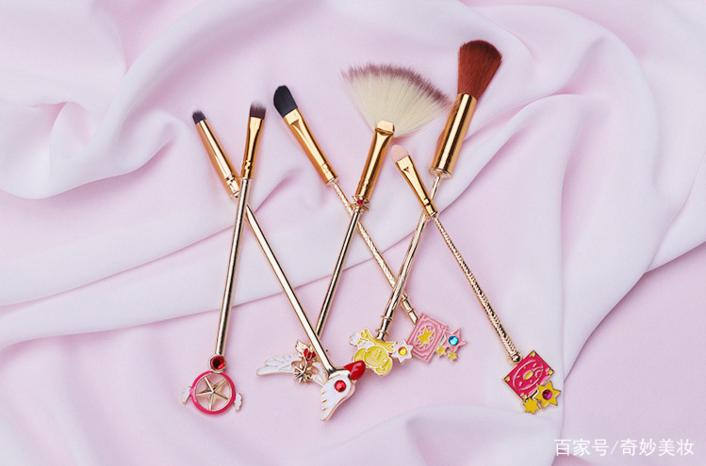 超级粉嫩的唇部彩妆,粉色高颜值彩妆