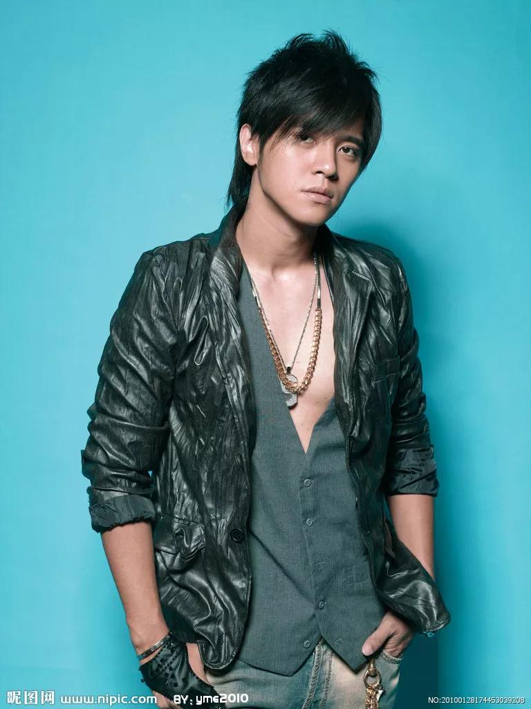 罗志祥早期与外国舞者对战视频,罗志祥演过的电影人物