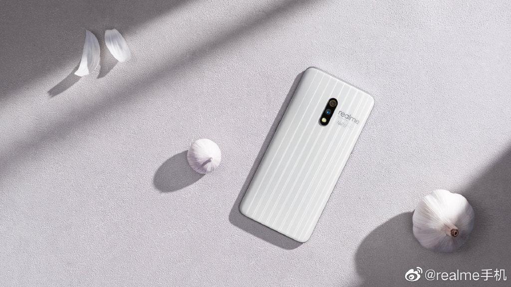 深泽直人设计手机,深泽直人realme手机