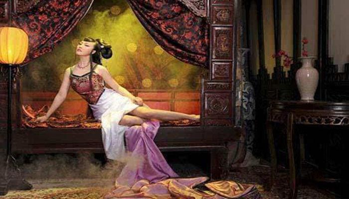 古代女子腰上红绳代表什么,古代青楼女子为何腰间系红绳