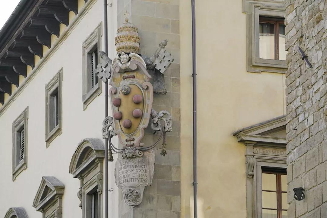 真美女,捐出千亿家产,成就世界顶级博物馆,稀世珍宝对全球开放