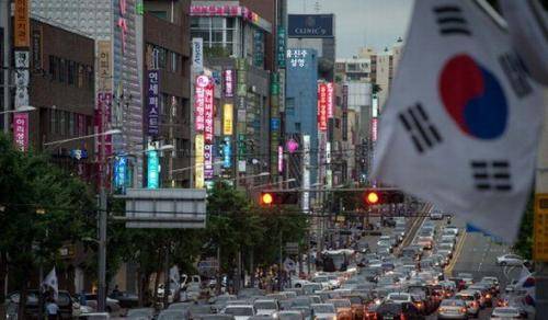 10万平方公里，1.64万亿美元GDP，被财阀控制的韩国真的是小国吗