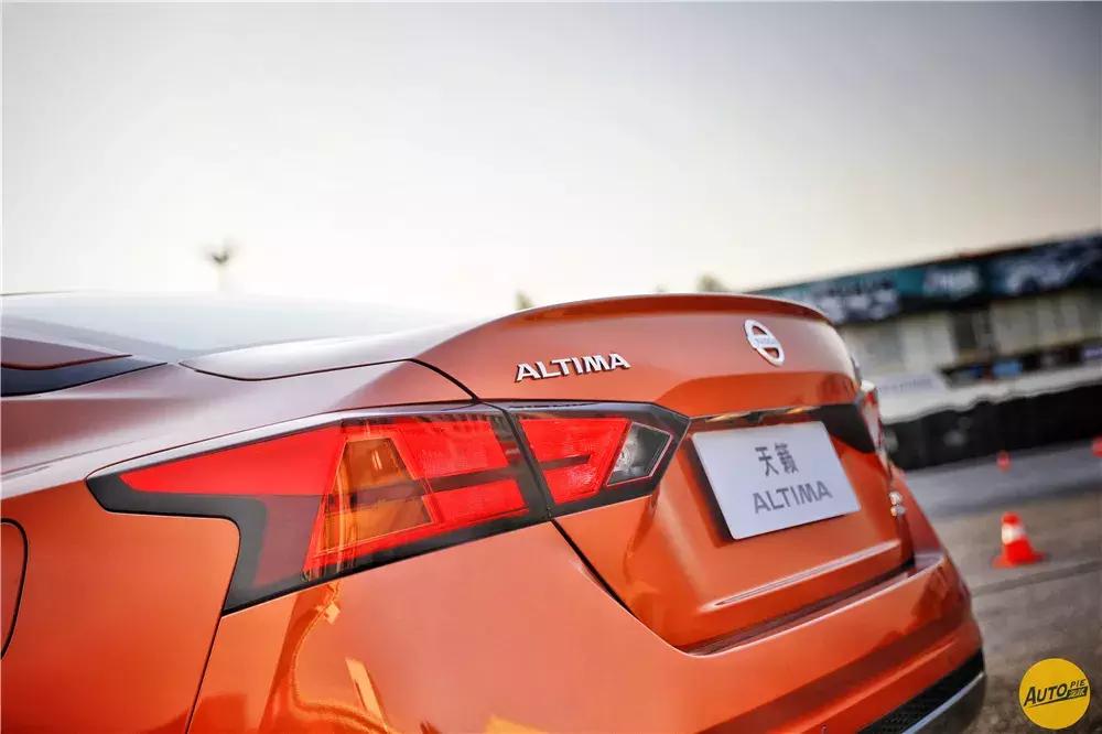 日产第七代天籁怎么定速巡航,第七代天籁日产智联远程启动失败