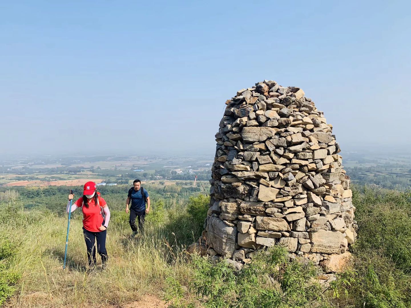 郑州最近山顶草原,离郑州自驾最近的大草原有哪些