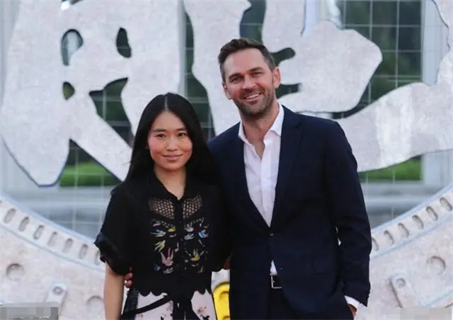 张艺谋大女儿张末两度嫁外国人,张艺谋女儿张末离婚原因