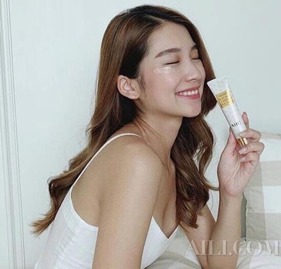 昂贵眼霜拯救不了黑眼圈的说说,去干纹最好的眼霜