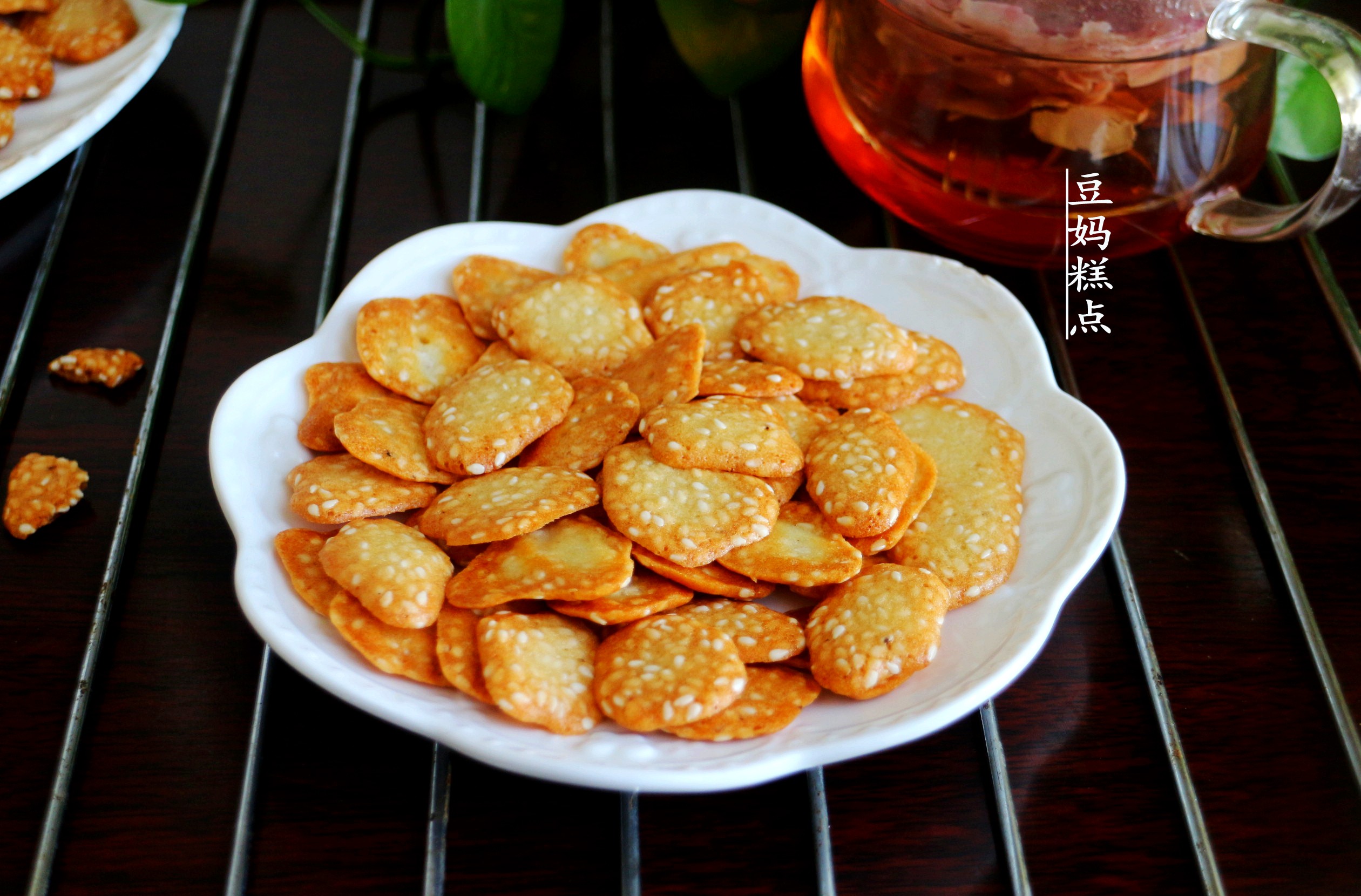 芝麻薄饼怎么做才酥脆,简单又好吃的芝麻薄饼做法