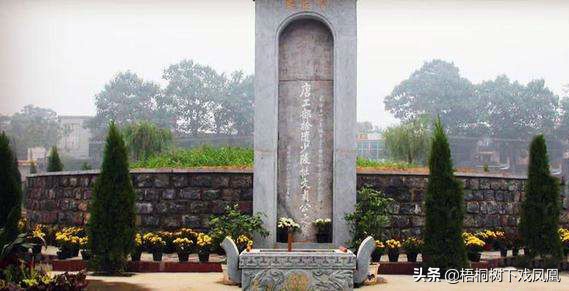 杜甫墓被挖出后发现了什么,杜甫墓被挖出来了吗