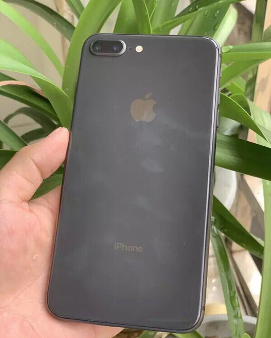 几年前买iphone8,二年前iphone8plus值多少钱
