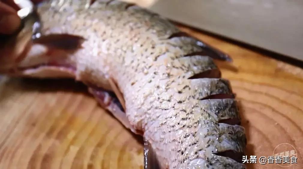 铁锅炖鱼平底锅,一口平底锅