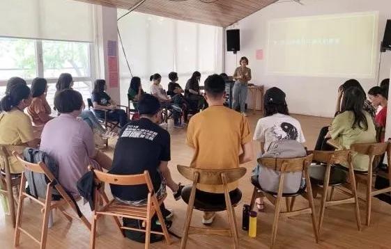 怎么招聘一个人去摆地摊,专门招人摆地摊的公司