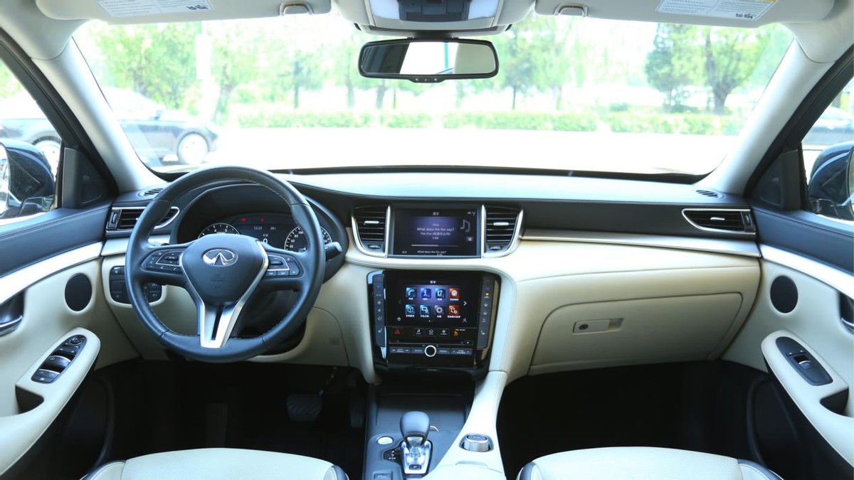 细节全面解析汽车,英菲尼迪qx50悦享版自驾