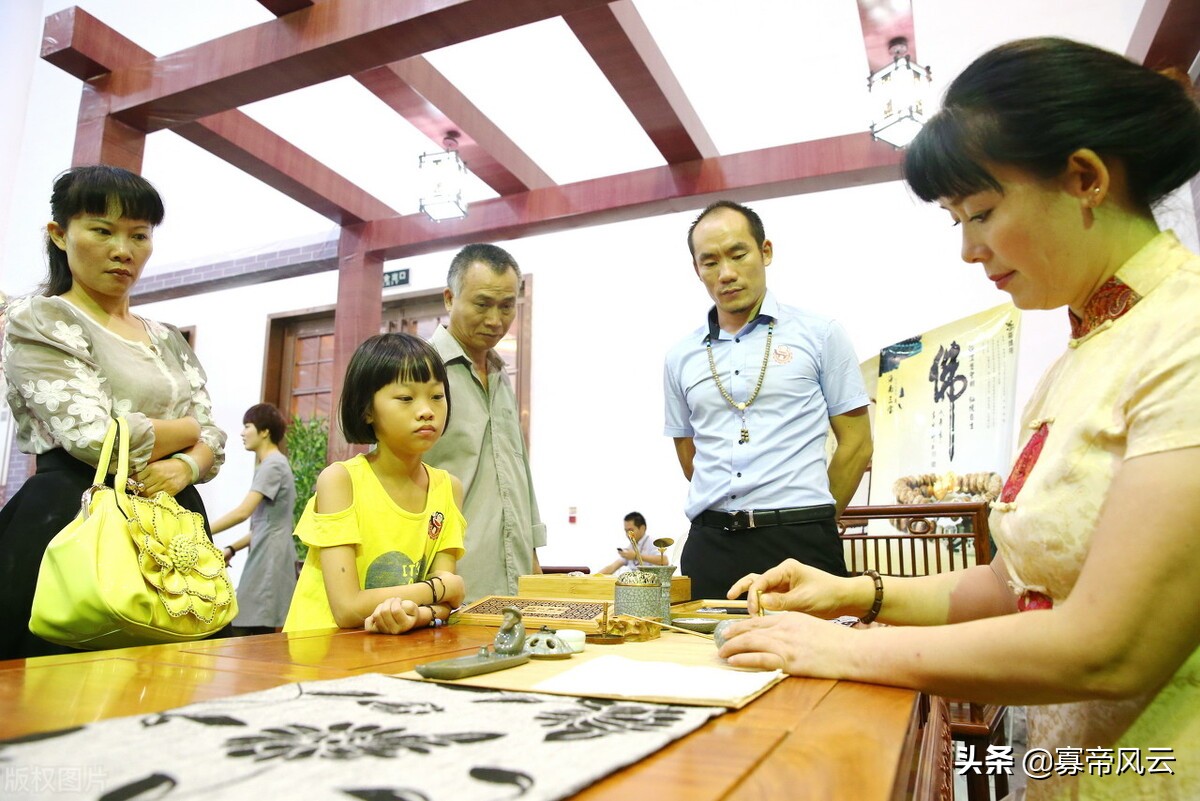 收藏品行业前景如何,正规收藏品公司有哪些