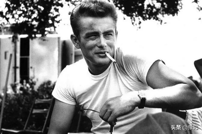 短袖怎么变成内衣,怎么把短袖变成内衣