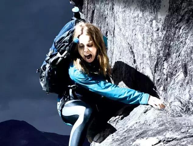 8部惊险的求生电影，换我活不过片头