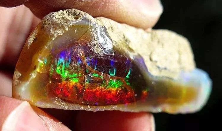 炫彩欧泊,炫彩欧泊灰