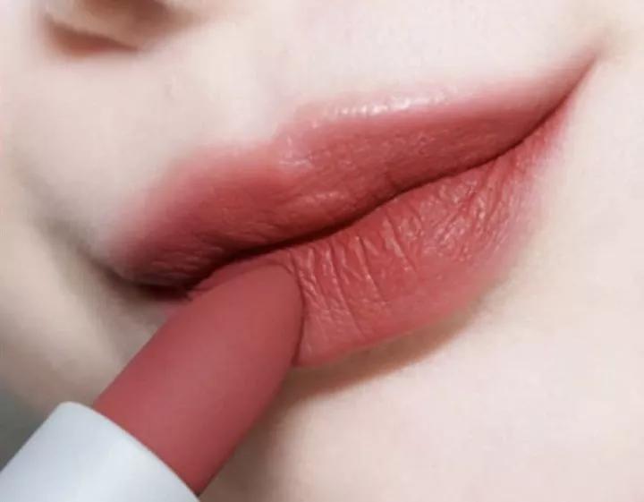 女孩子要怎么样才可以更精致 (女生如何让自己越来越精致)