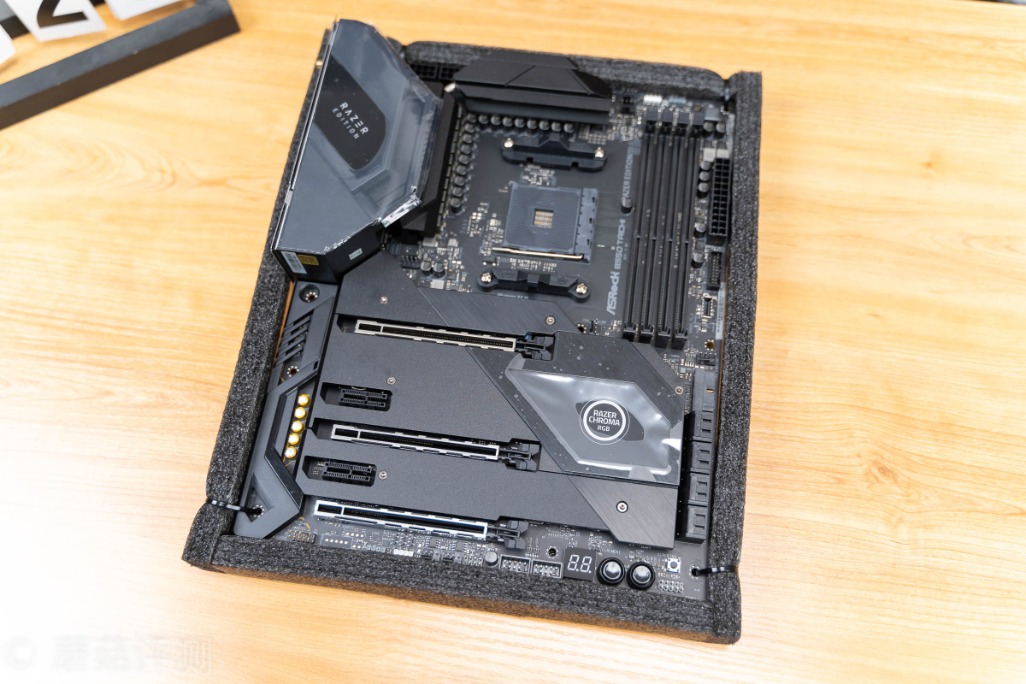 技嘉b550大雕主板评测,华擎x570太极雷蛇怎么样