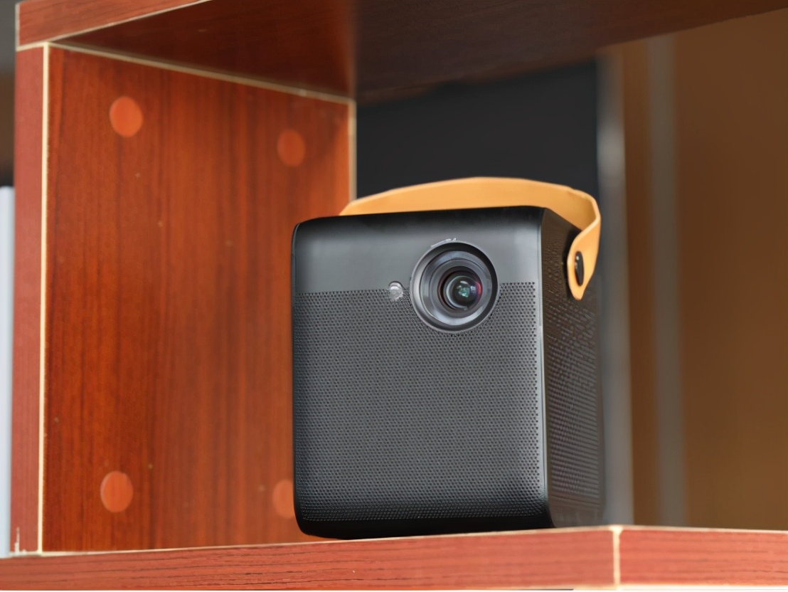 投影仪挑选成难题？三叶科技分享五大高性价比投影仪推荐