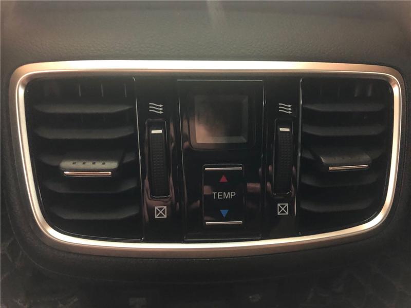 2020款本田ur-v2.0四驱改色,本田urv2020款低配改装