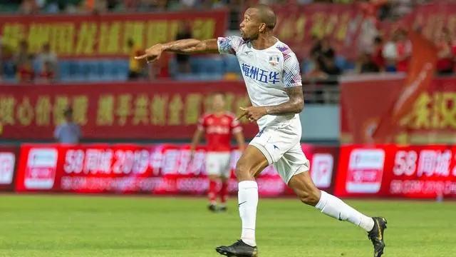 足坛感染,中国足坛首个新冠案例