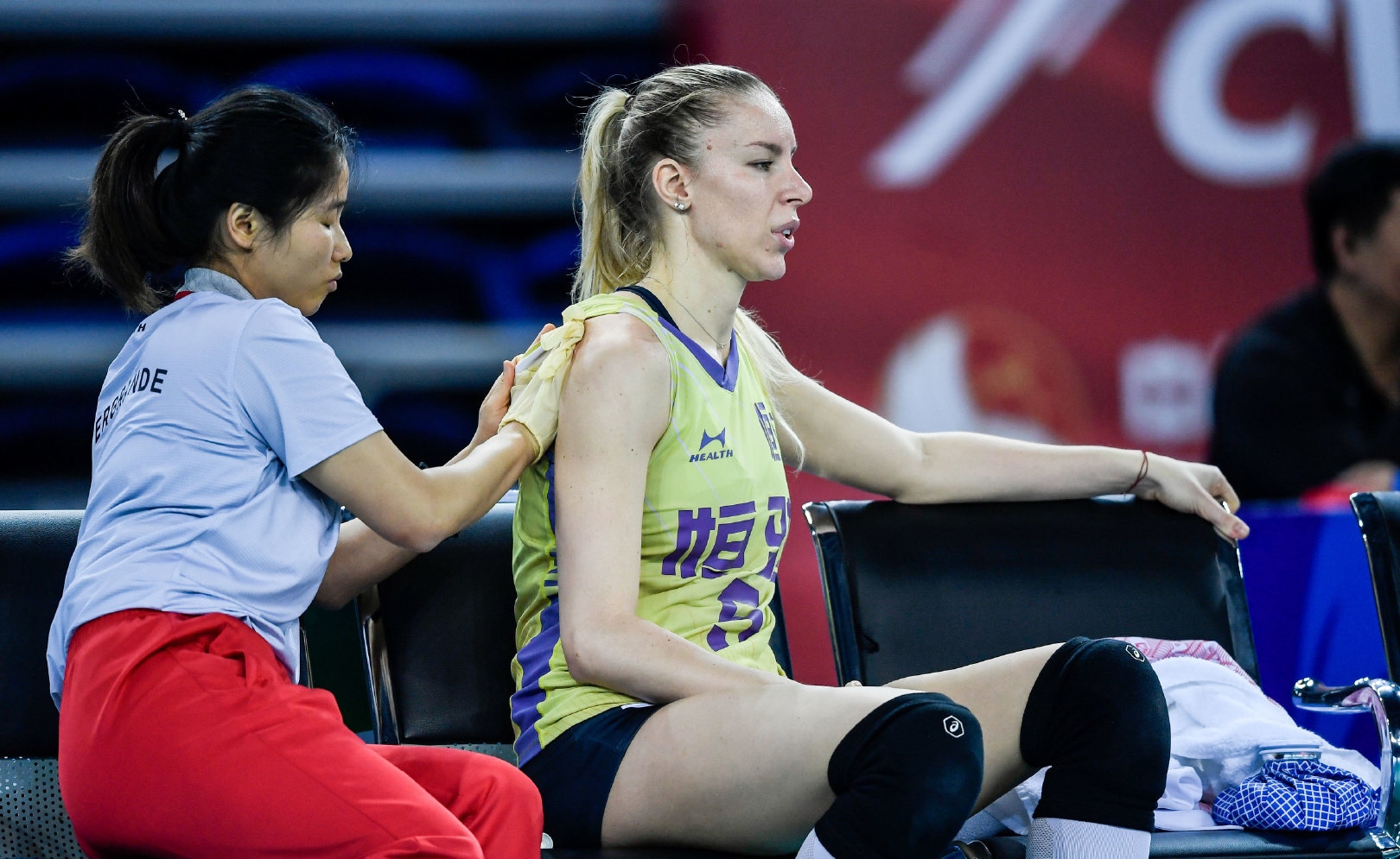 老帅泪目,老帅总决赛落泪