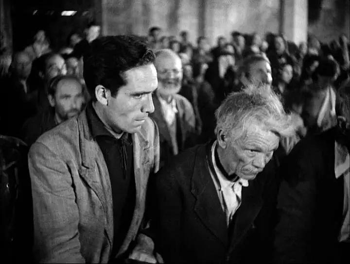 偷自行车的人是怎么样的,偷自行车的人反映出的现实意义