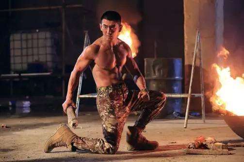 硬汉任天野的家庭生活,任天野硬汉瞬间