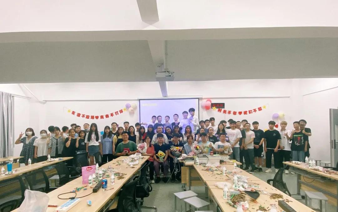 未来可期青春不散场原声,未来可期青春不打烊