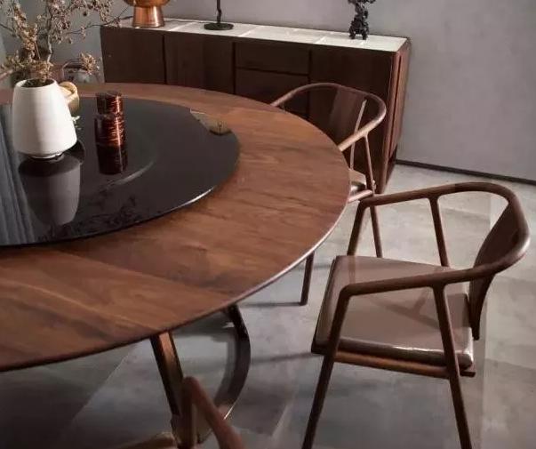 怎么选实木家具最好的方法,普通家庭买什么实木家具合适